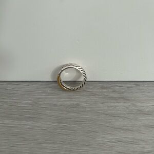 David Yurman / Crossover Ring/ Silver and 18k Gold